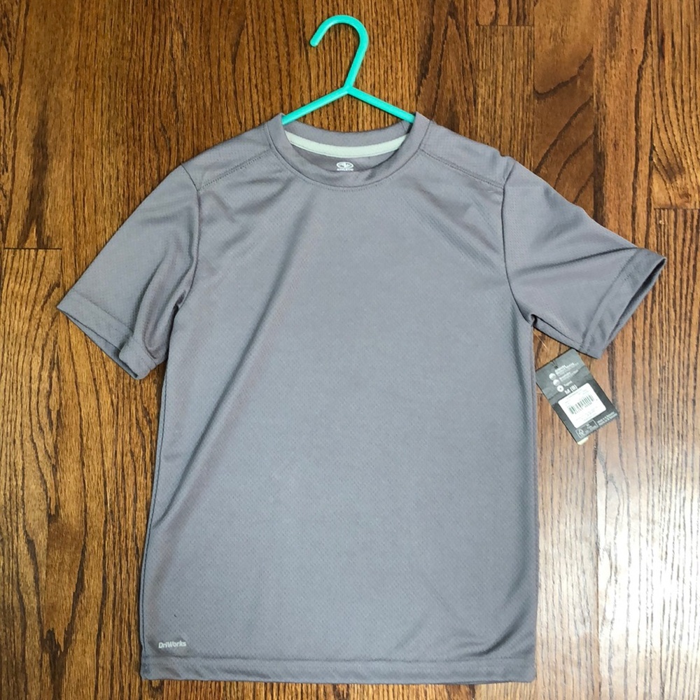 Grey short sleeve shirt
